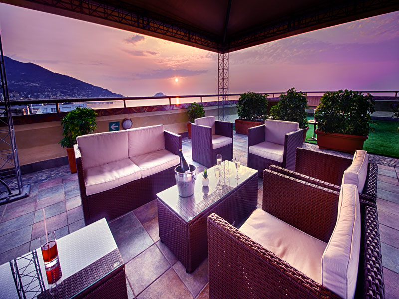 spiaggiaalassioterrace01web