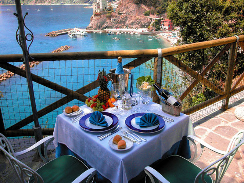 portorocamonterossoterrace02web