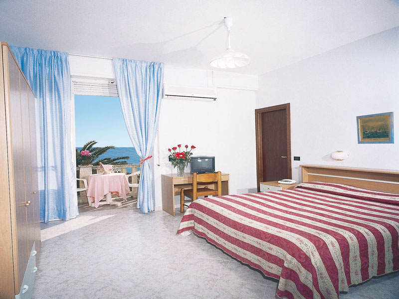corallofinalelroom01web