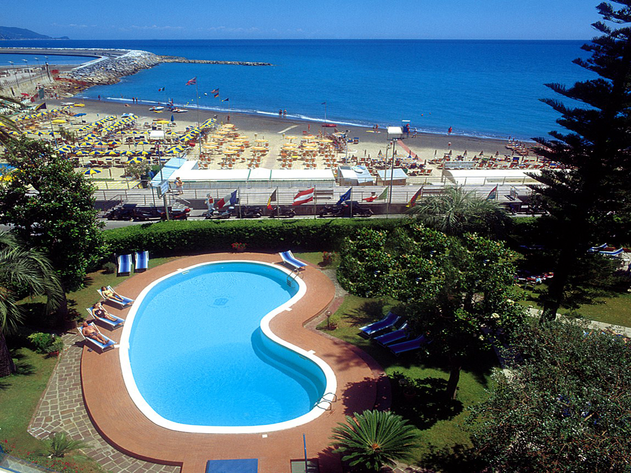 gardenlidoloanopoolbeach01 no pool web