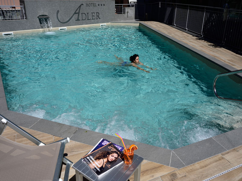 piscina riscaldata 4web