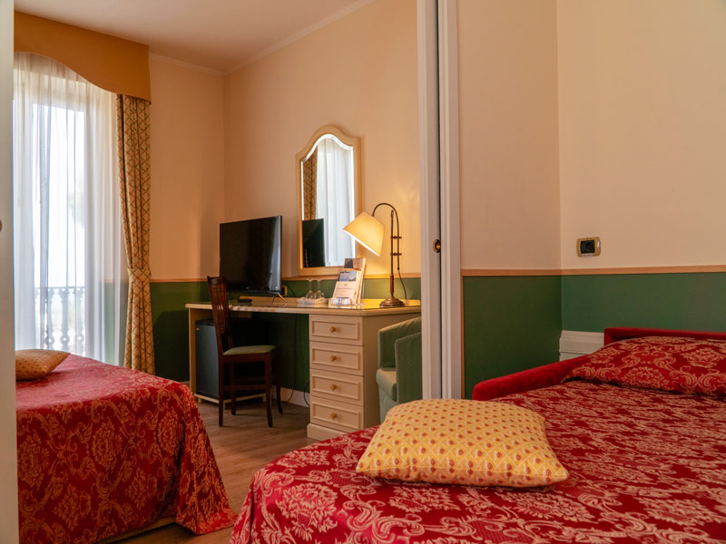 junior suite 125aweb