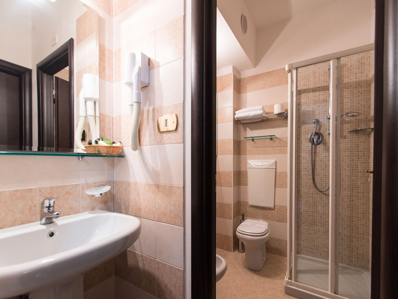 b4 bathroom 2 room aptweb