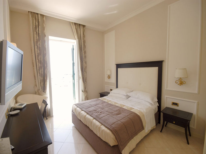 miramaresestrilroom06web