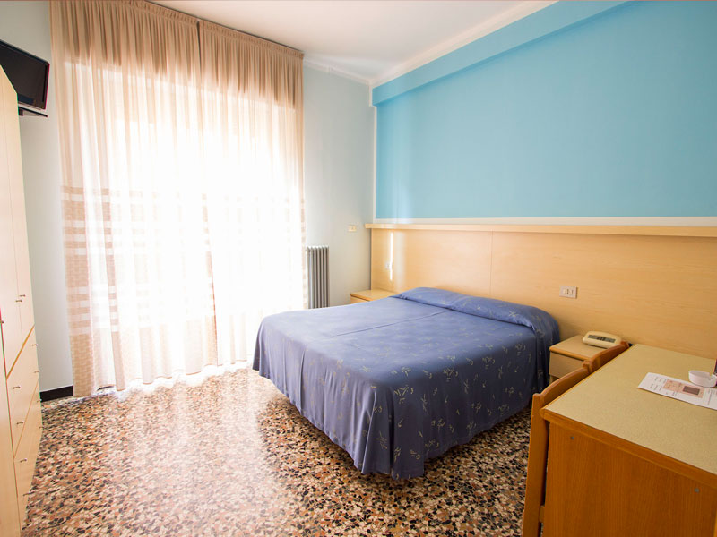 camera doppia bristol albergo tre stelle pietra ligure liguriaweb