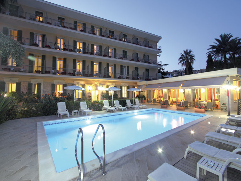 paradiso poolweb