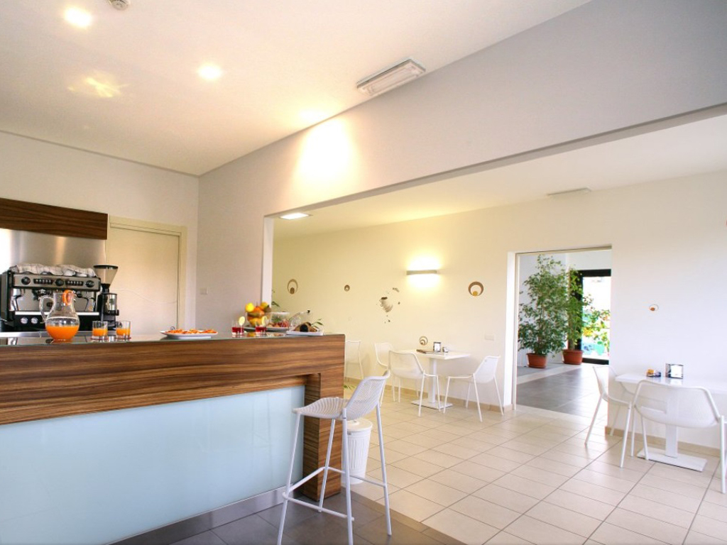 bar 2 web