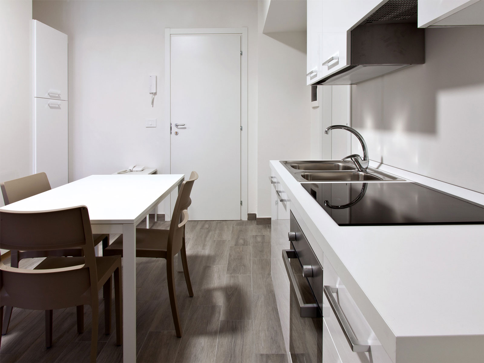 hermitagepietral2roomapt4paxcomfort02web