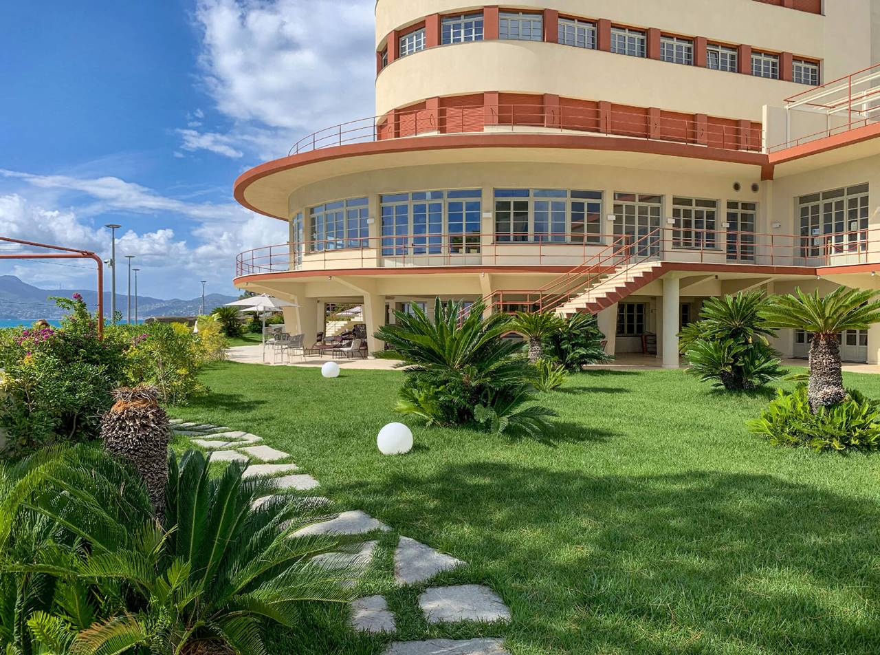 hotel web