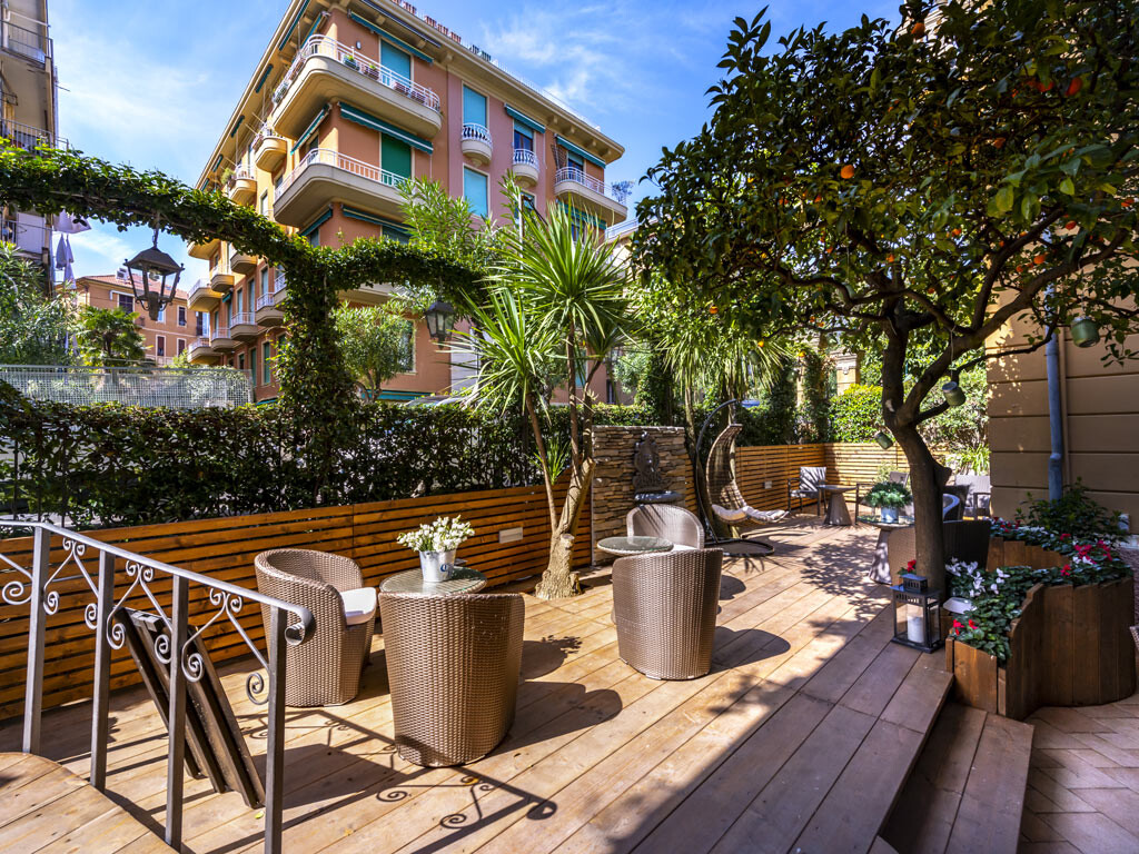 1024 garden 4