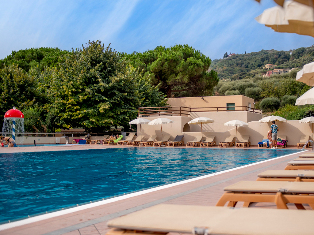 il villaggio di giuele eurocamping calvisio finale ligure 7764 a swimmingpools relaxfun piscine animazione copiaweb