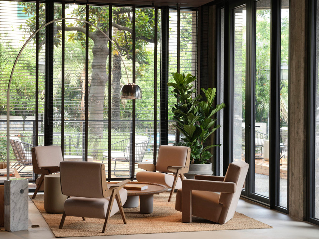 lobby 2 web