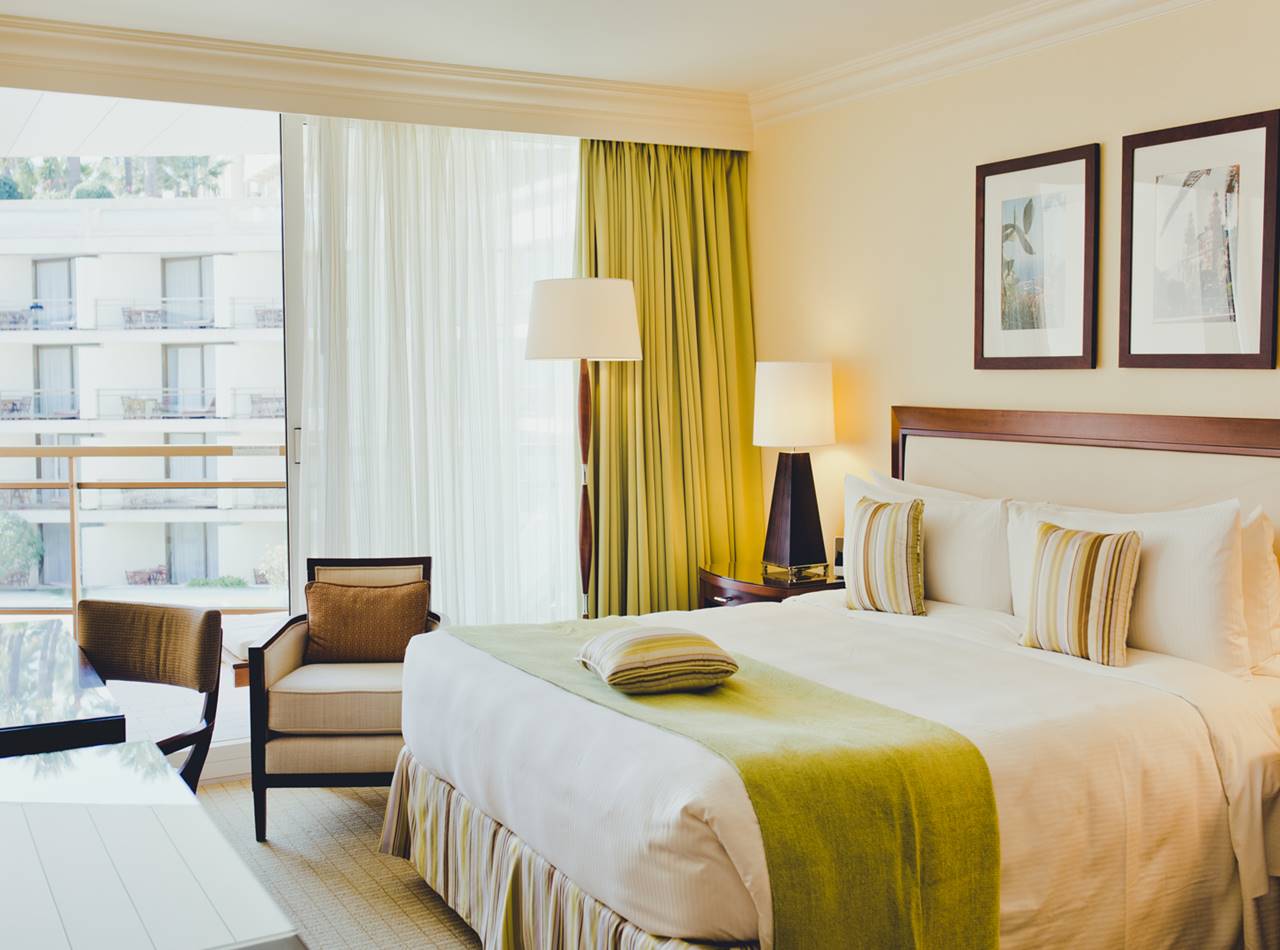fairmont 0677 web