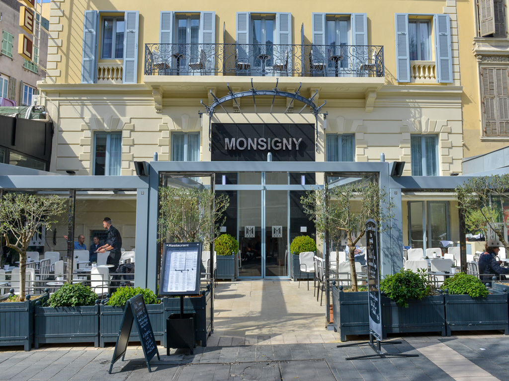 facade1 web
