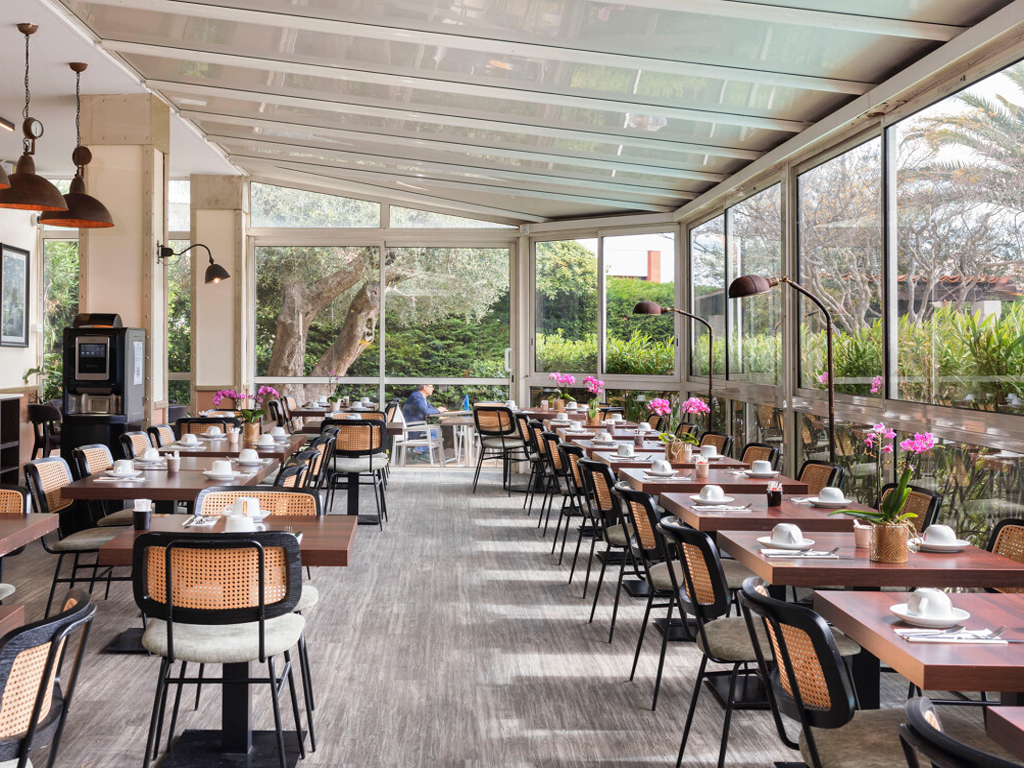 salle petit dejeuner herve fabre 1200px web