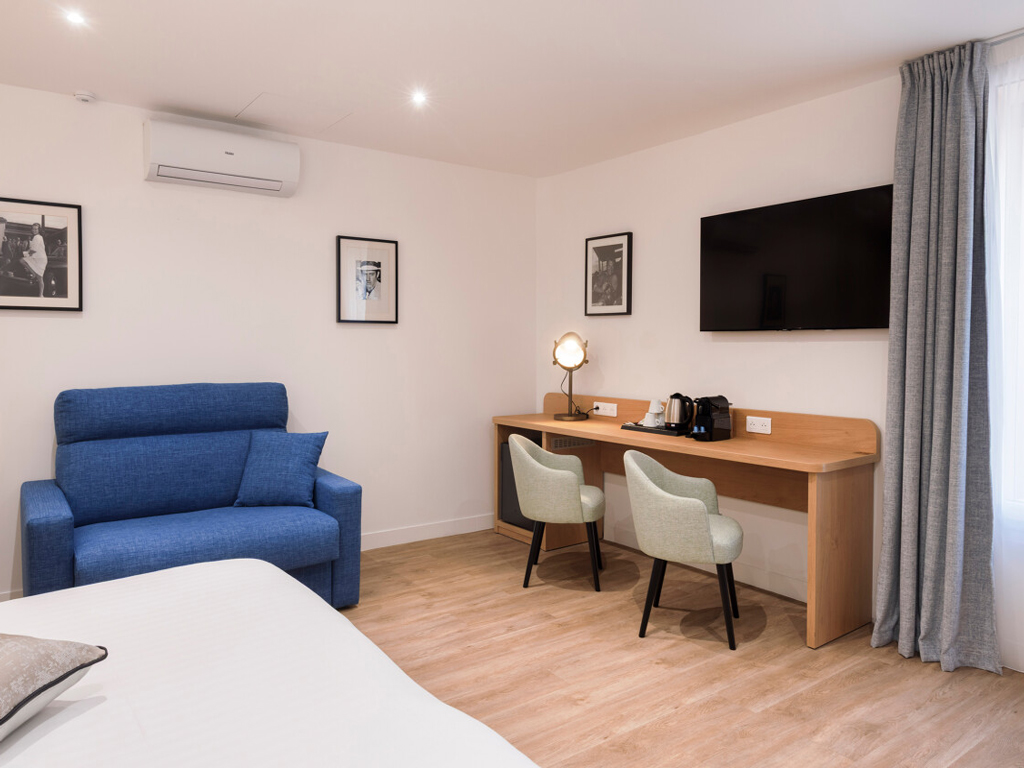 chambre triple deluxe   best western hotel des orangers cannes herve fabre 1200px web