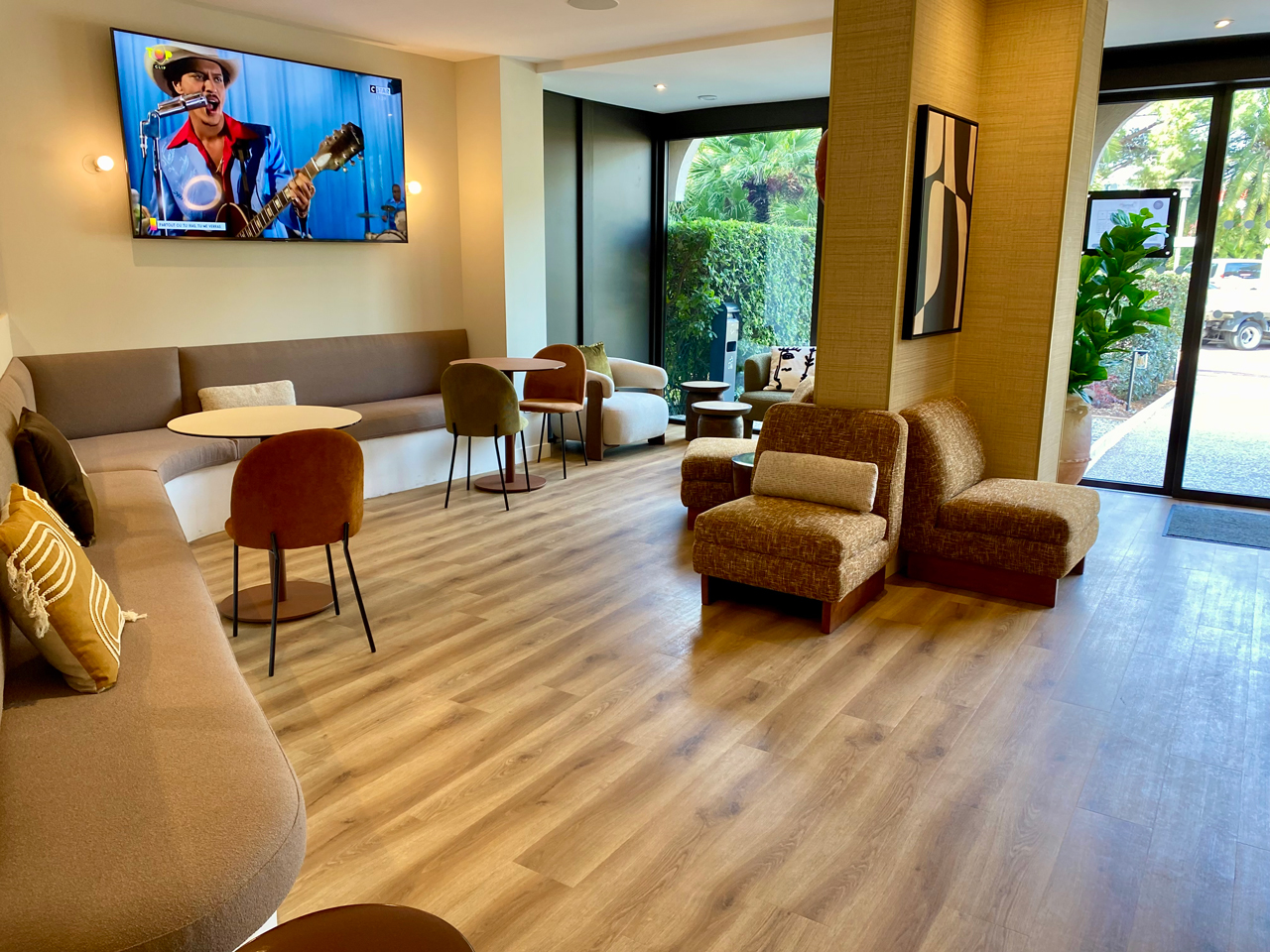 lobby3 web