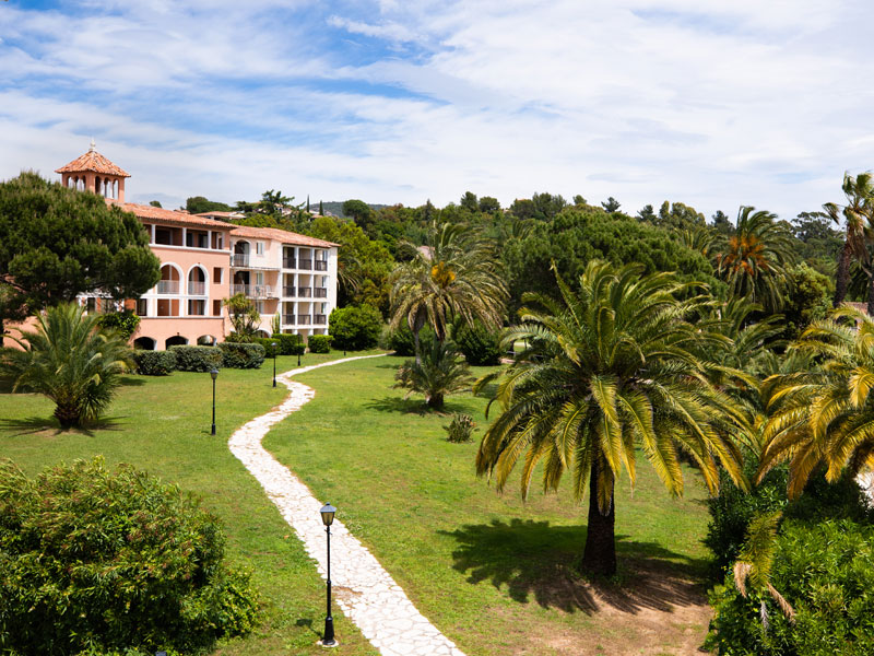 grimaud exterieur 800x600 6 web