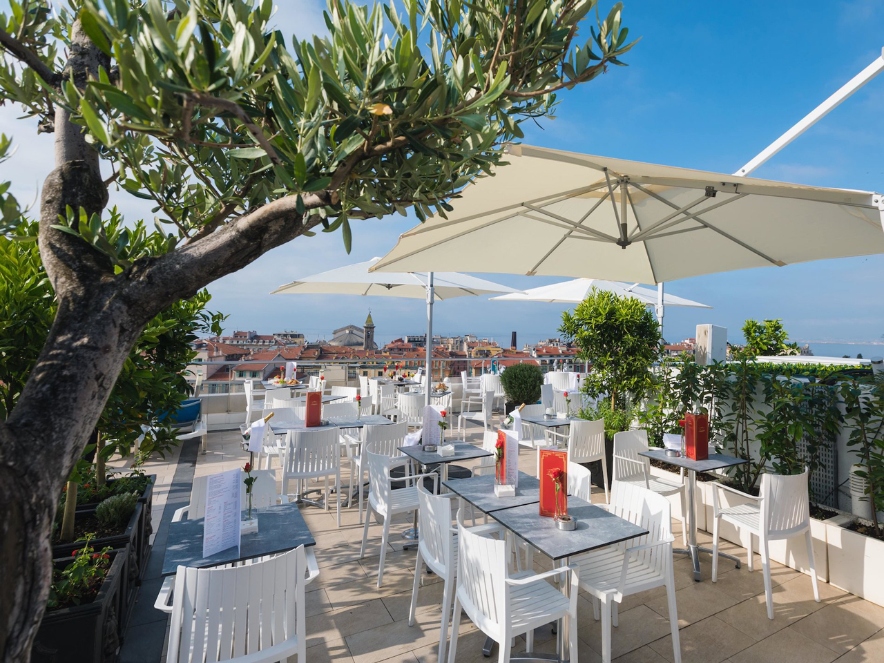 moon bar hc3b4tel aston la scala 3 web
