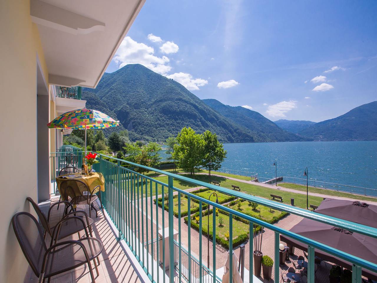 s10 balconyweb