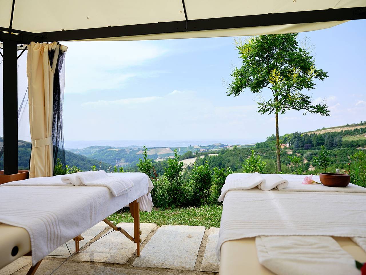 panoramic massage roomweb