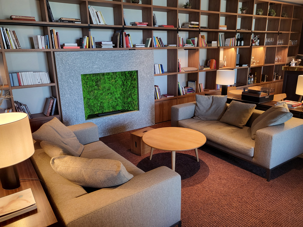 cdl lobby couch web