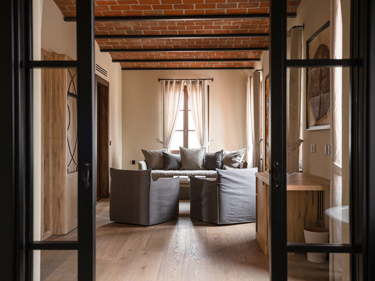 suite superior semi di girasole sittingroom webjpg