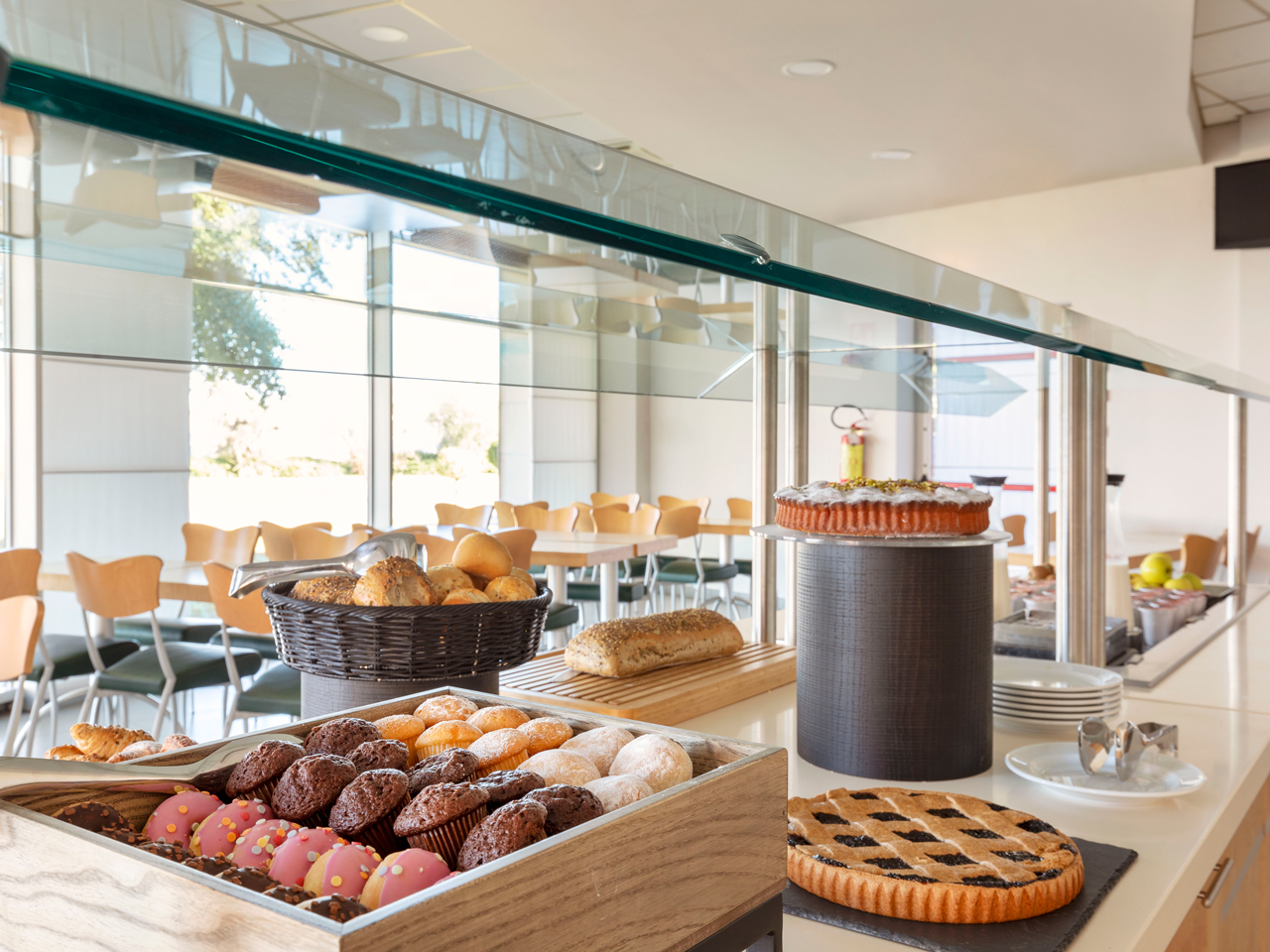 hotel cherasco breakfast 2 web