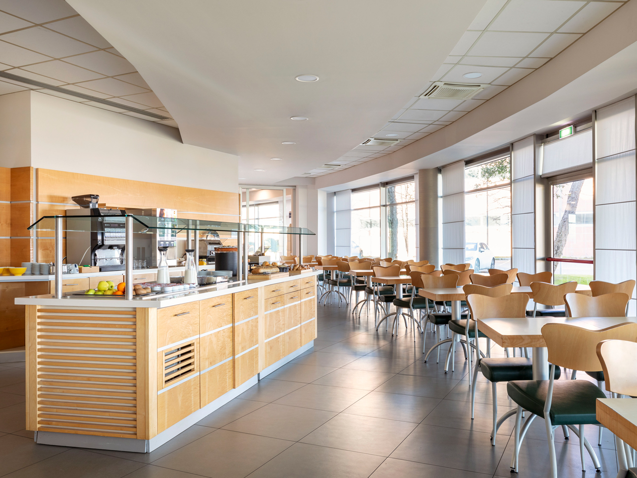 hotel cherasco breakfast room 2 web