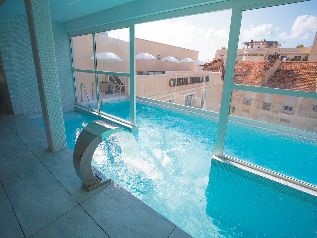 swimming pool web